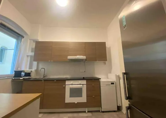 Gemuetliche Altbauwohnung In Stuttgart Ostendplatz