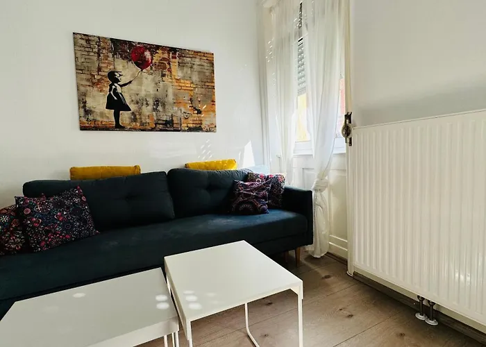 Gemuetliche Altbauwohnung In Stuttgart Ostendplatz