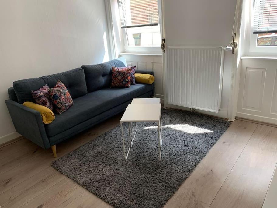 Gemuetliche Altbauwohnung In Ostendplatz